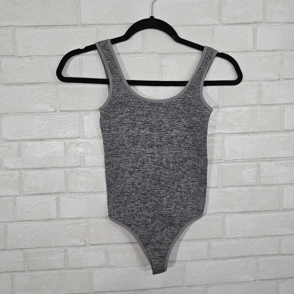 Colsie gray bodysuit - Picture 1 of 11